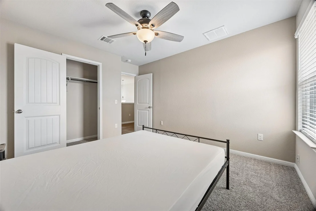Photo of 104 Blue Sage DR