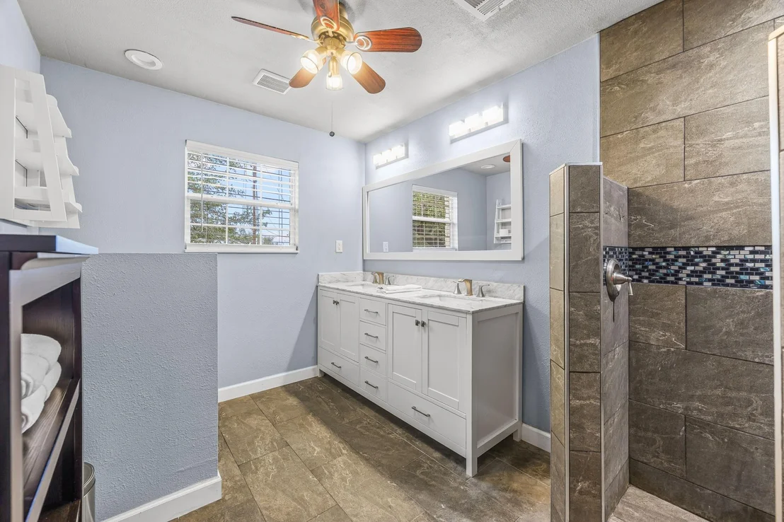 Photo of 2110 Spring Valley DR