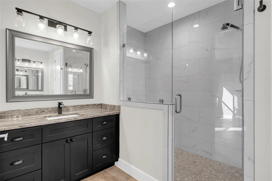 Photo of 3205 Douglas DR