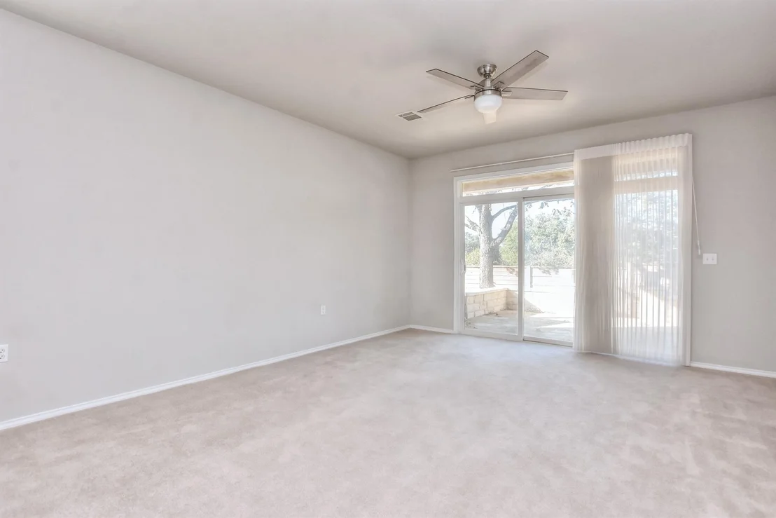 Photo of 245 Bonham LOOP