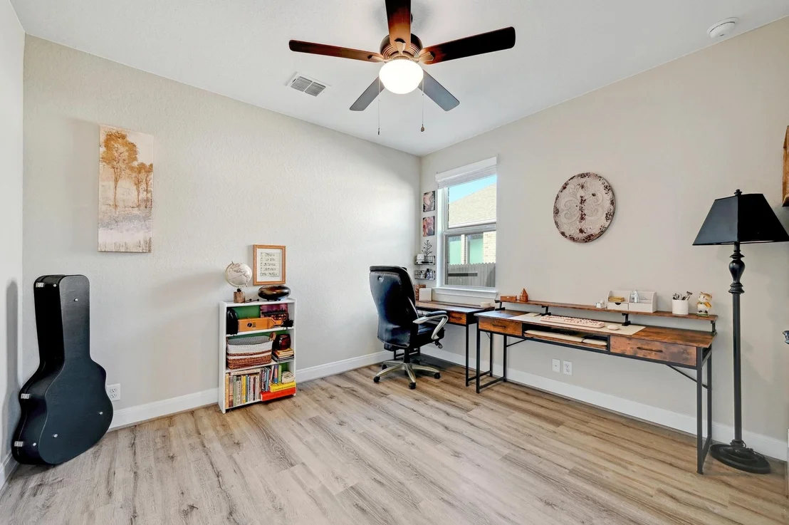 Photo of 809 Pader