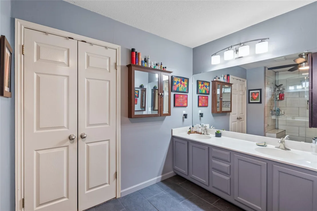 Photo of 1101 Brecon LN