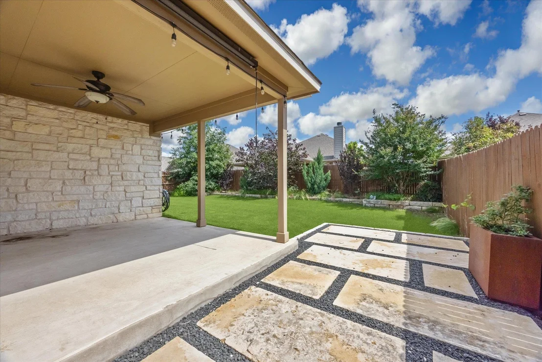 Photo of 504 Longhorn Cavern RD