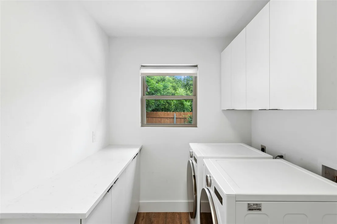 Photo of 8601 Winding WALK