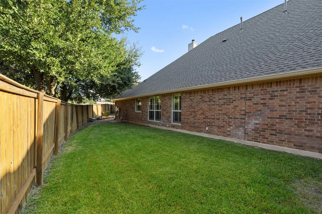 Photo of 1111 Hillridge DR