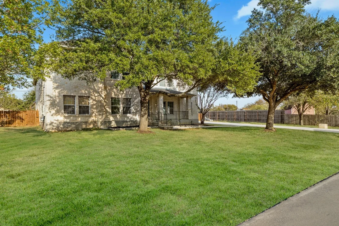 Photo of 600 Bella Vista Circle CIR
