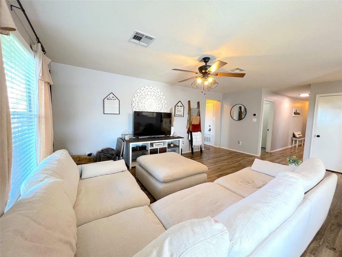 Photo of 2204 Brewers PL