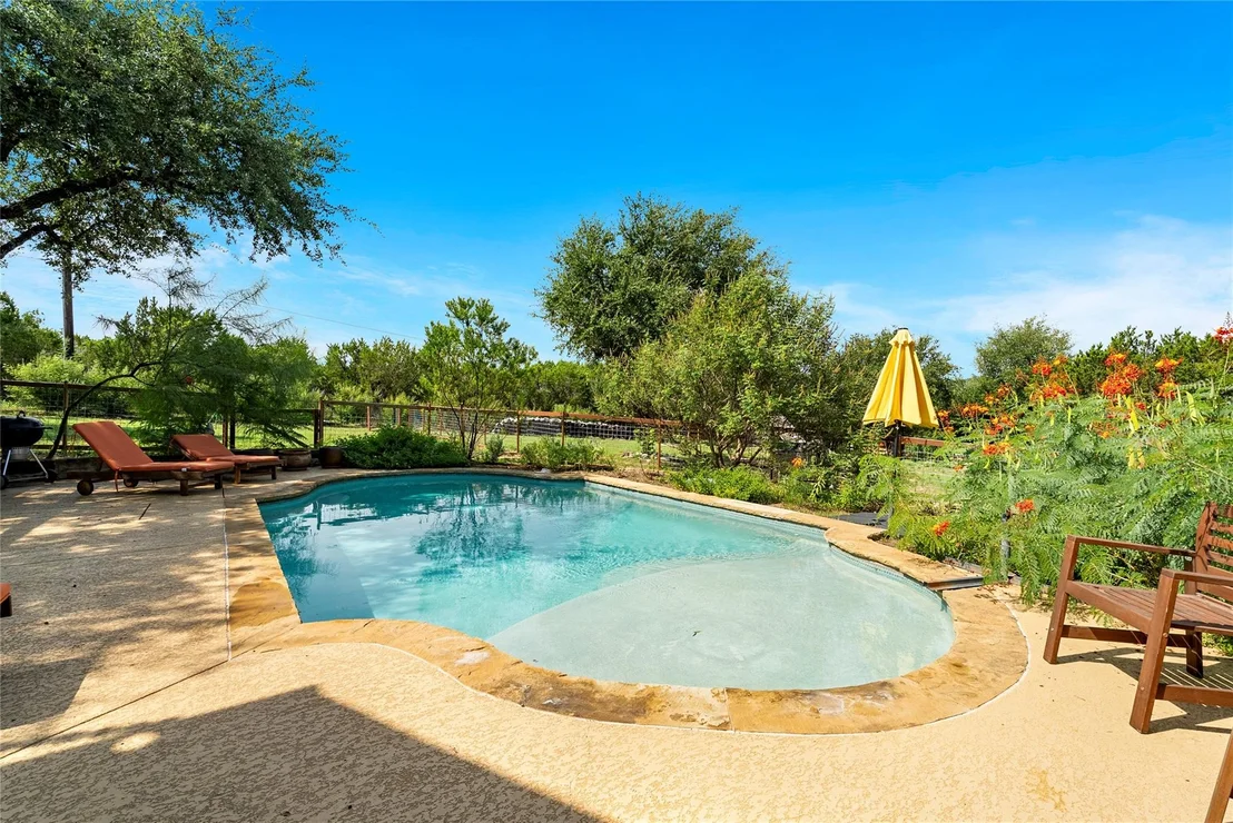 Photo of 23224 Nameless RD