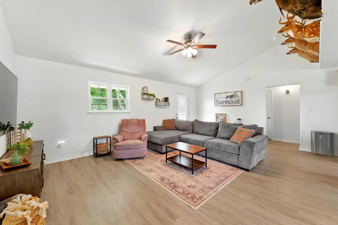 Photo of 780 County Road 389