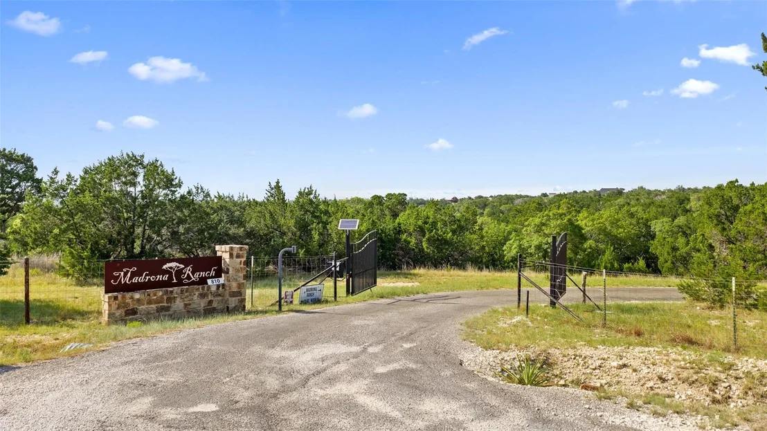 Photo of 810 Kothmann RD