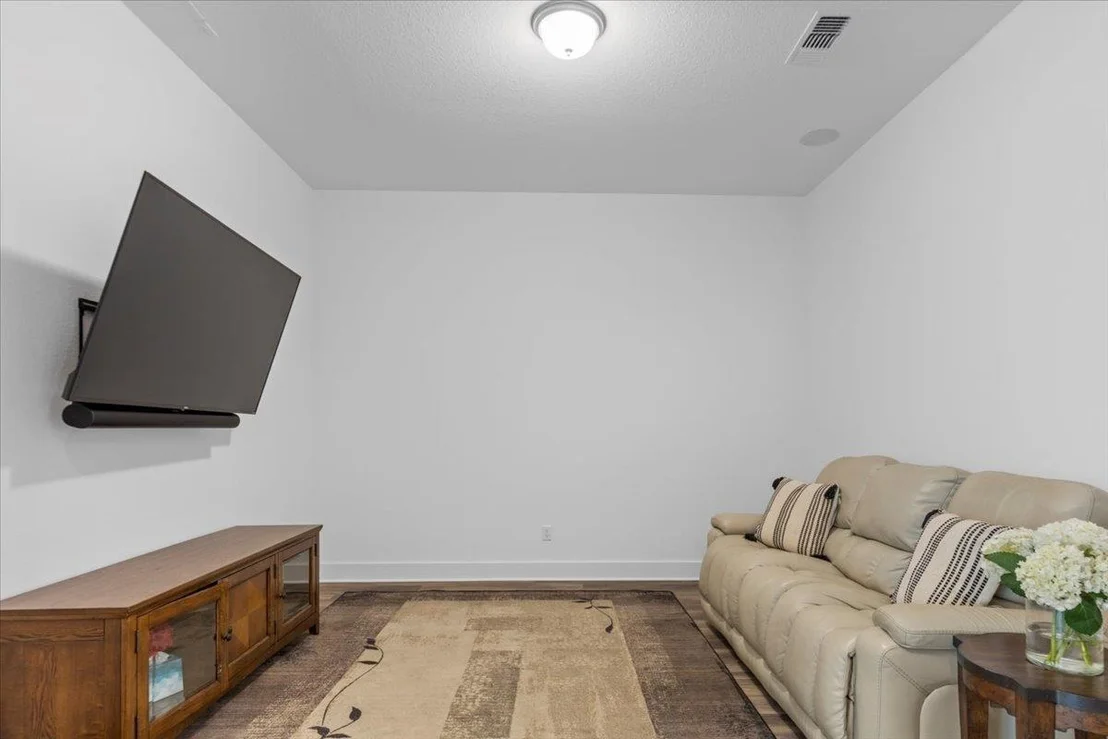 Photo of 10912 Seawall DR