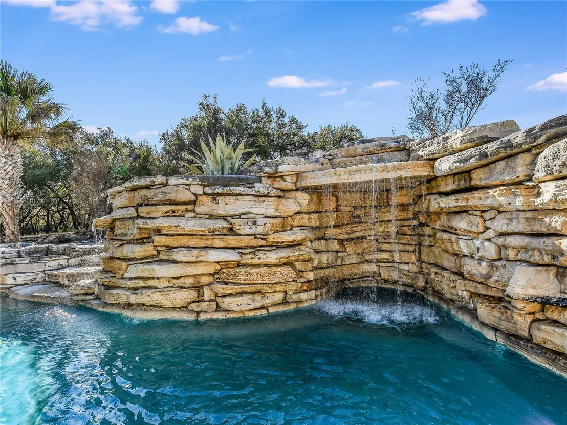 Photo of 25909 Hamilton Pool RD