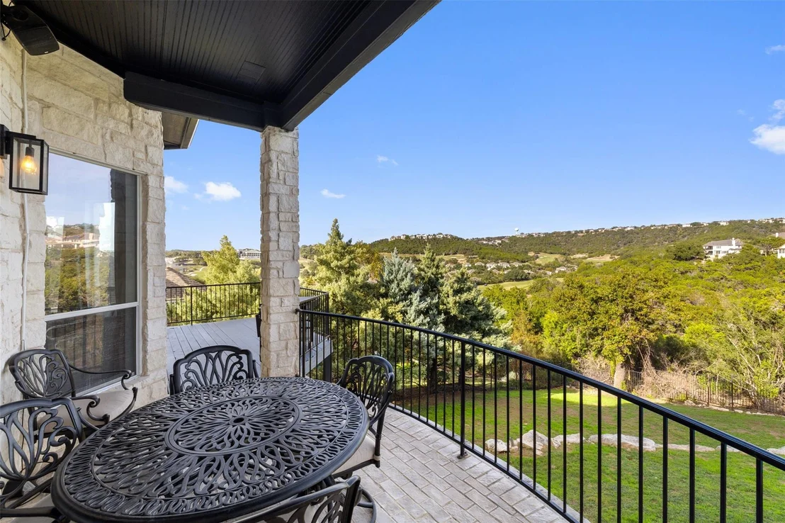 Photo of 3833 River Place BLVD