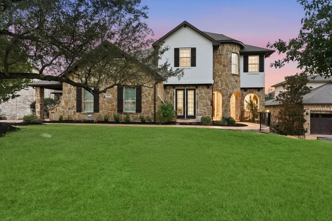 Photo of 302 Duffy LN