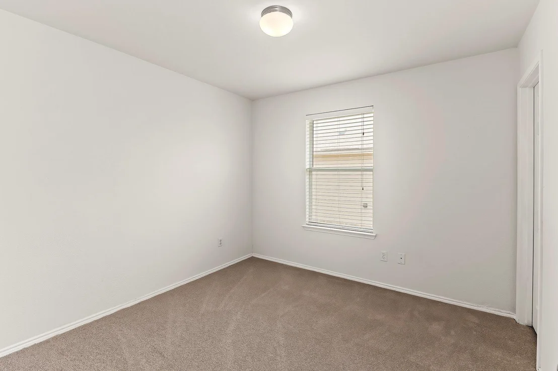 Photo of 324 Kingfisher LN