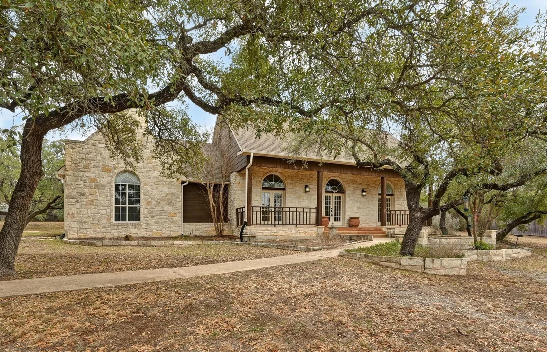 Photo of 140 Barton Ranch CIR