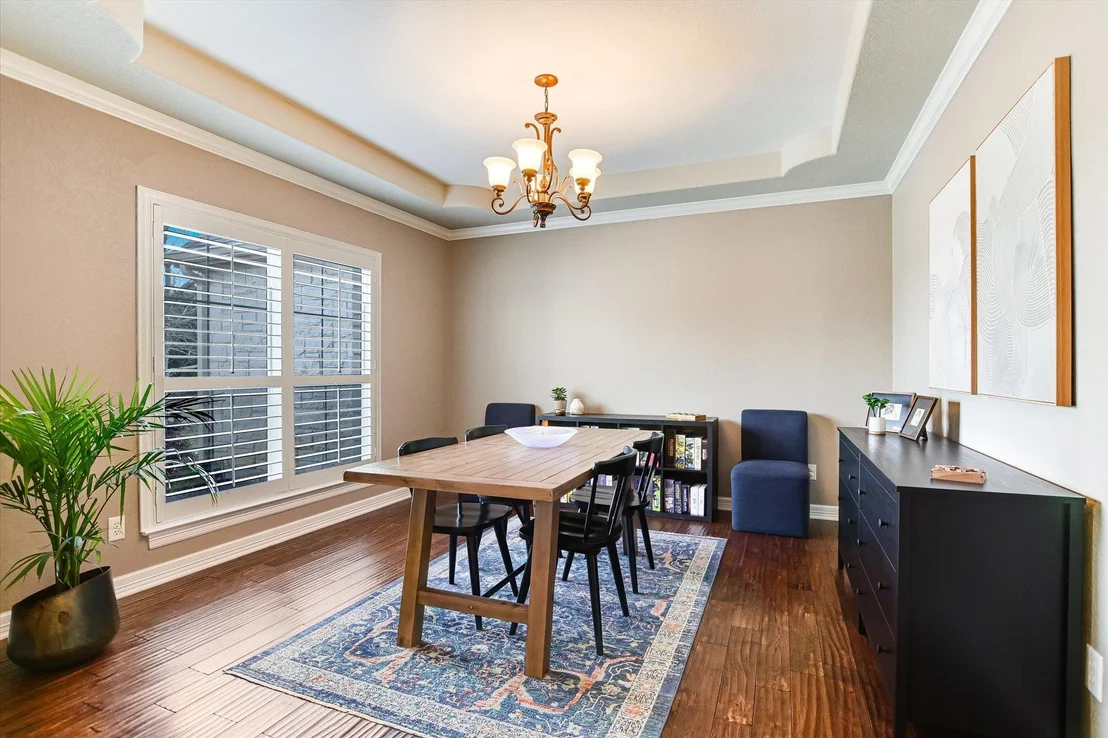 Photo of 604 Lake Side CV