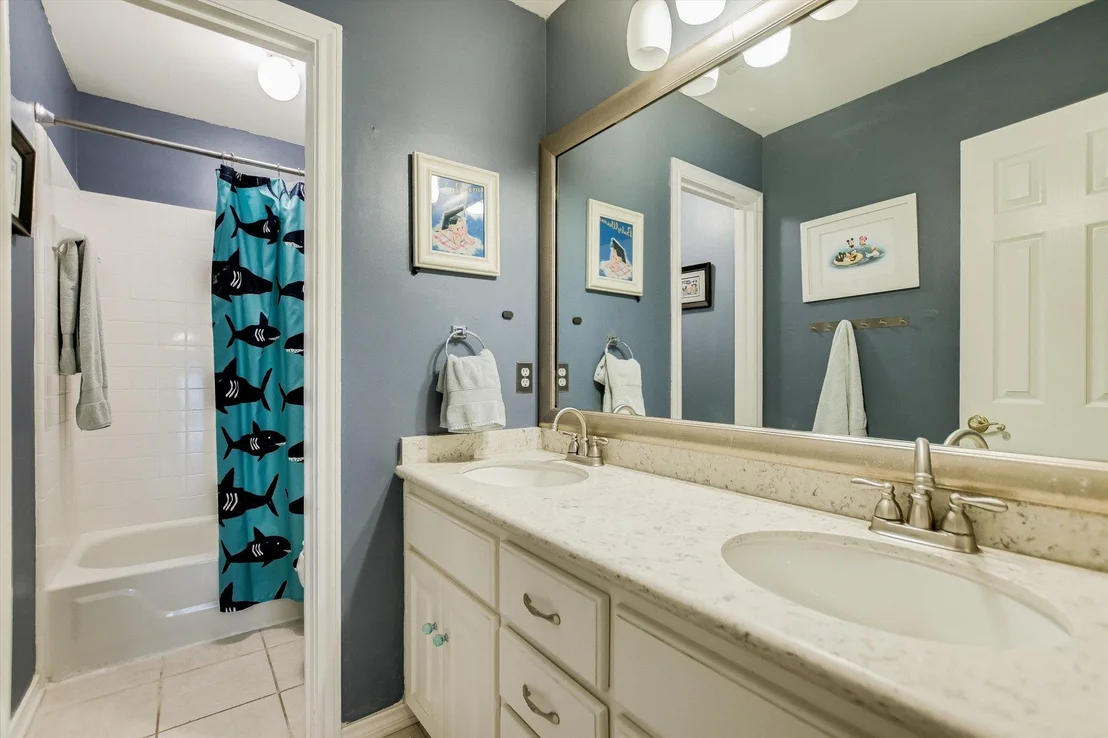 Photo of 2302 Cliffs Edge DR