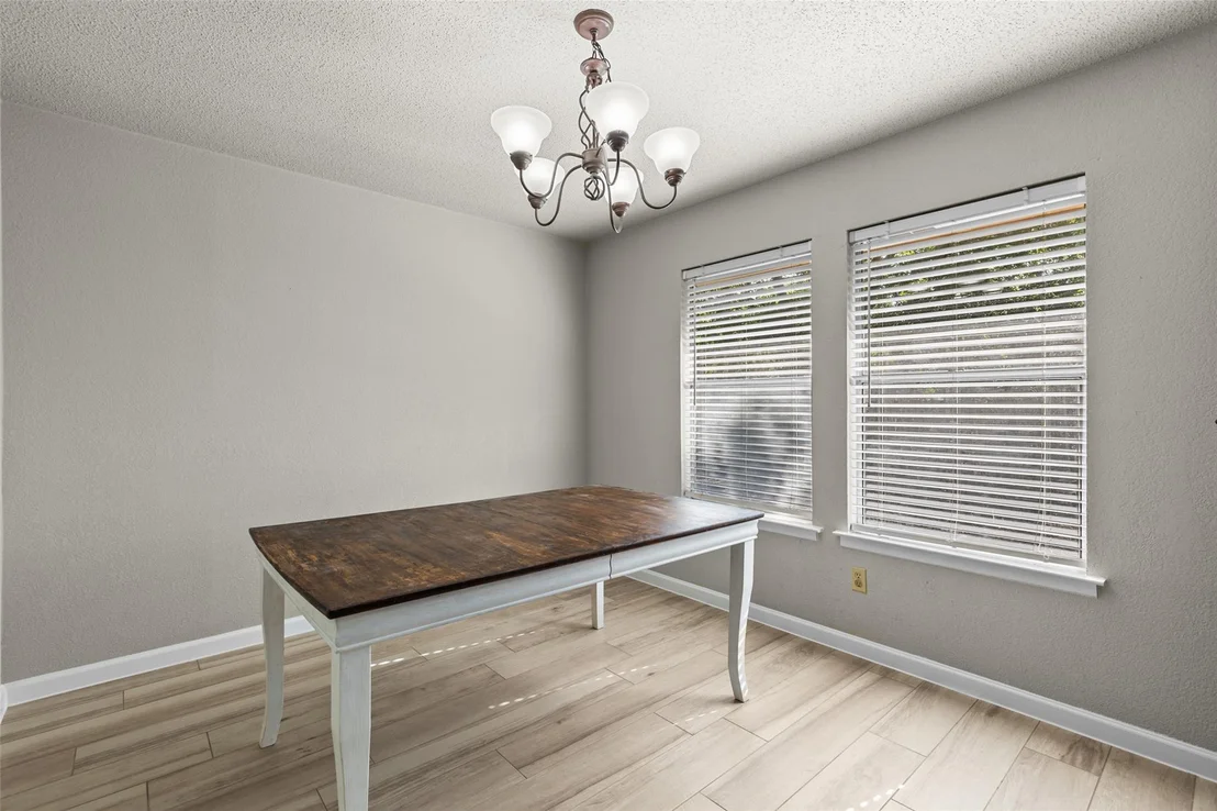 Photo of 404 Innwood DR