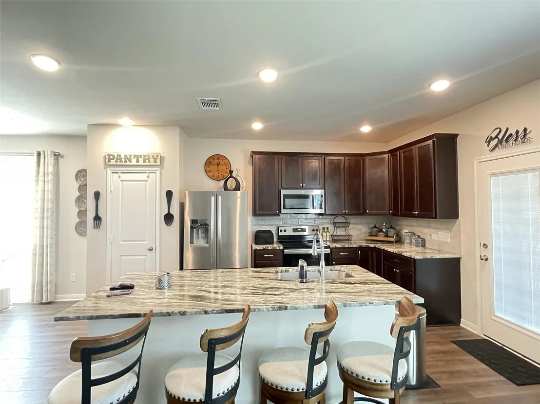 Photo of 804 McLaury CV