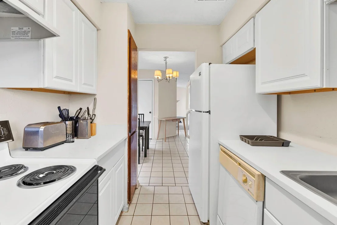 Photo of 1907 W LOOP