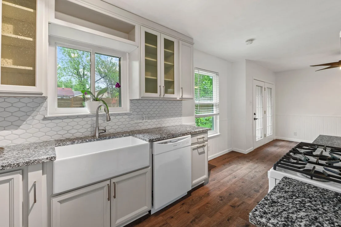 Photo of 5811 Glenhollow PATH