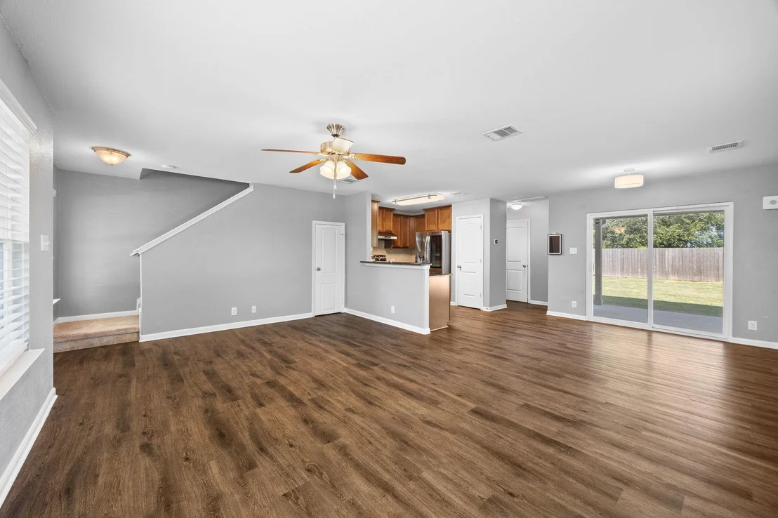 Photo of 212 McCoy LN
