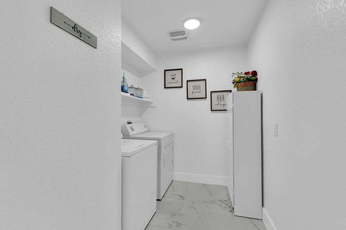 Photo of 119 Beth Ann LOOP