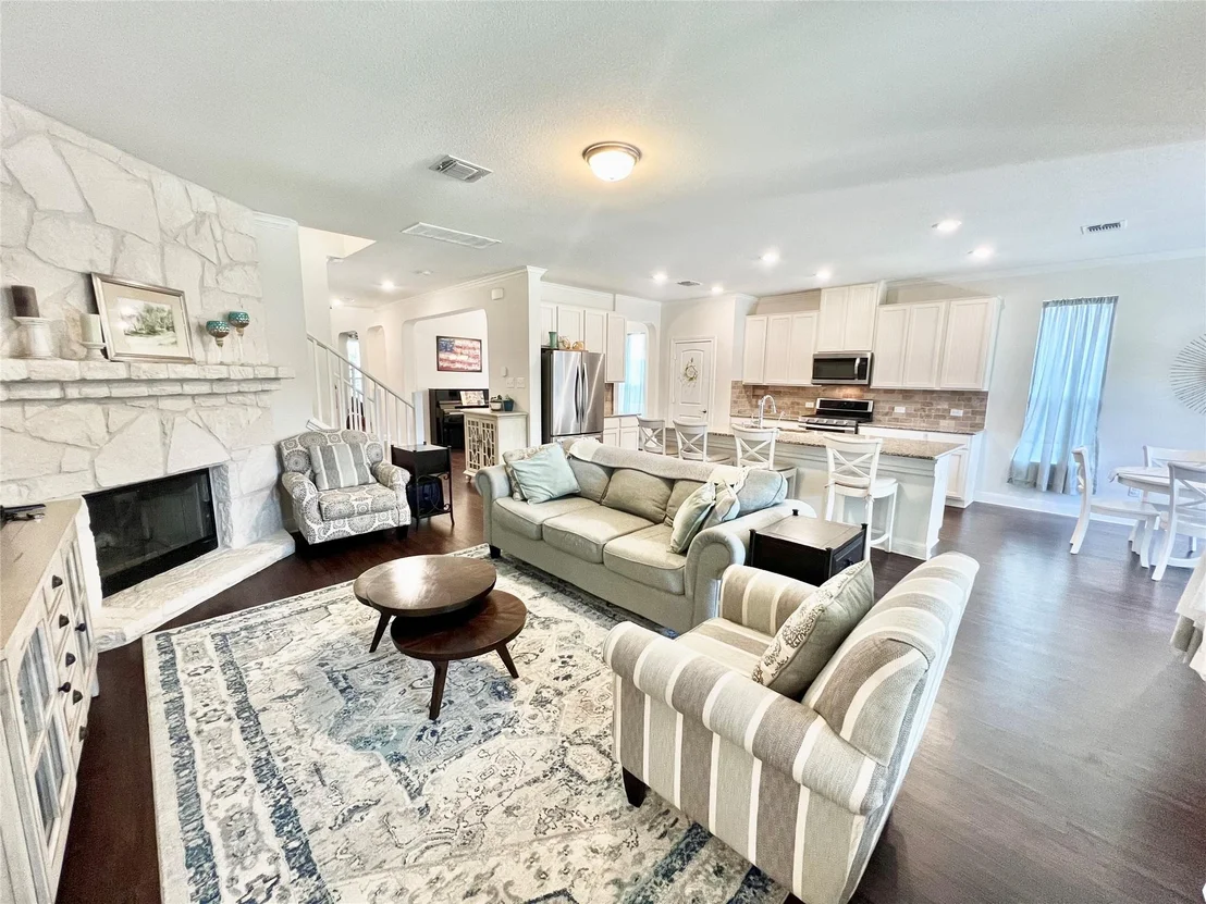 Photo of 504 Sheepshank DR