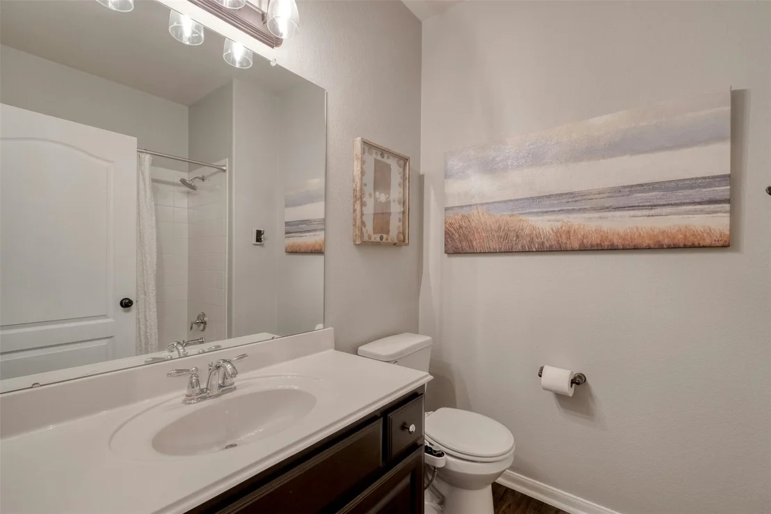 Photo of 213 Hendelson LN