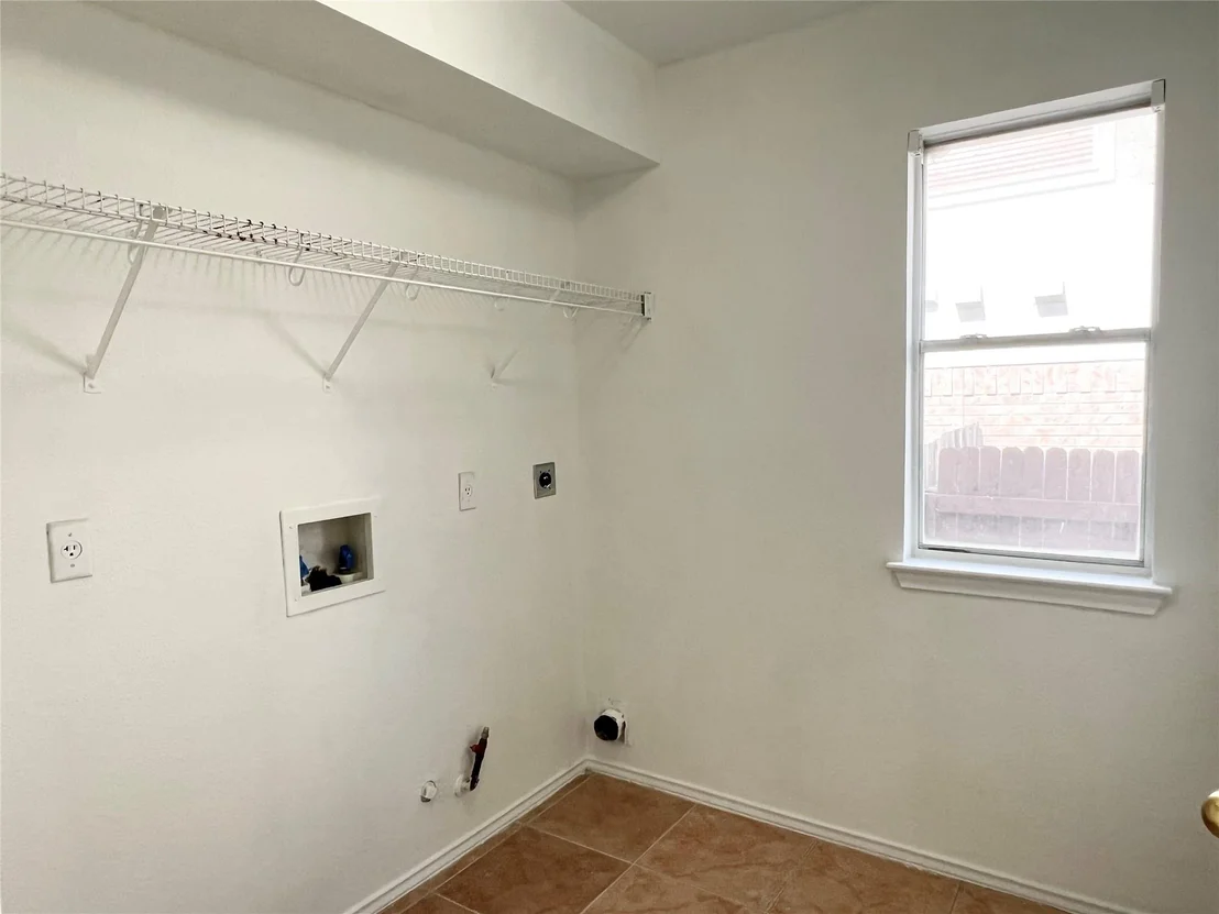 Photo of 1032 Doras DR