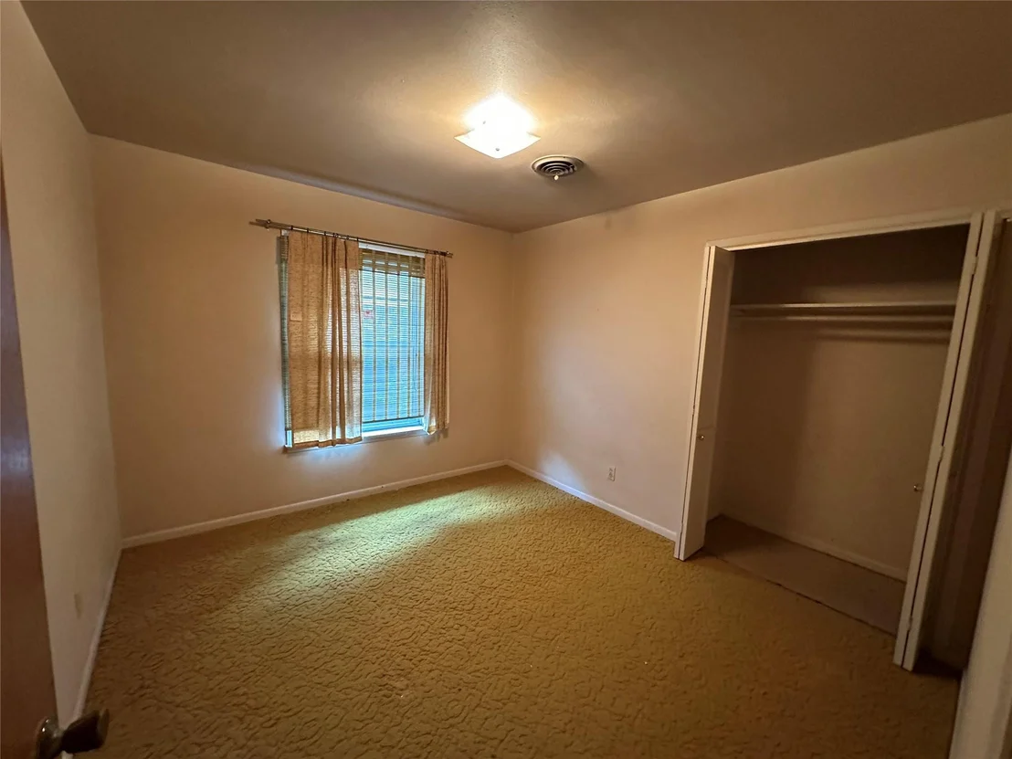 Photo of 3106 Lawnwood DR
