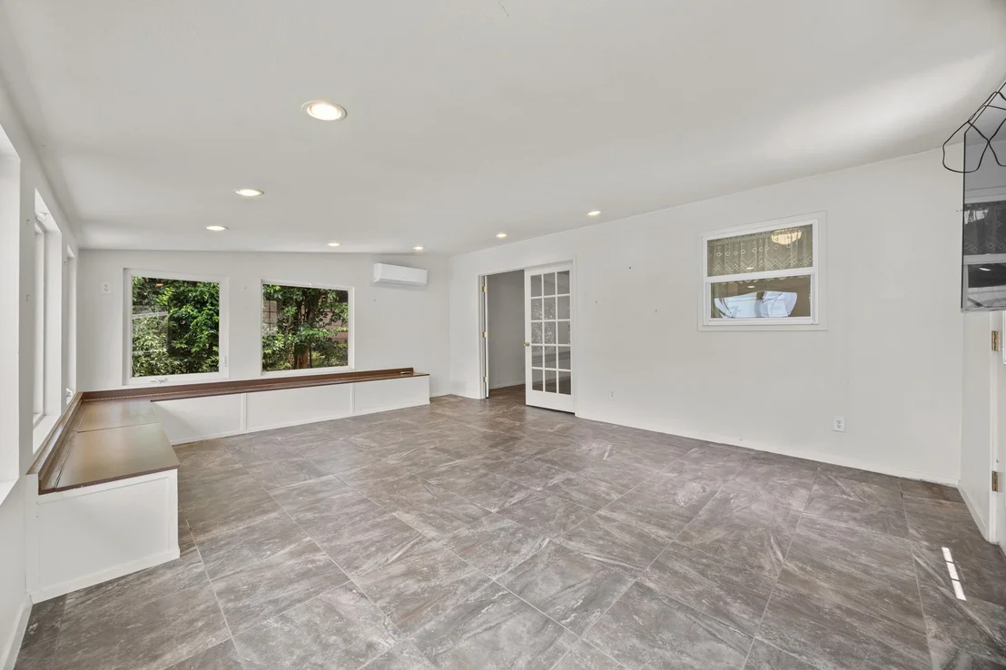 Photo of 6912 Langston DR