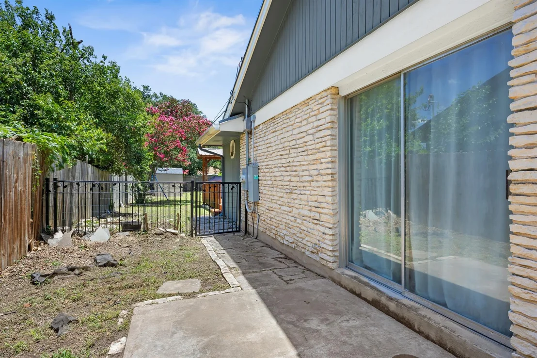 Photo of 13223 Broadmeade Ave