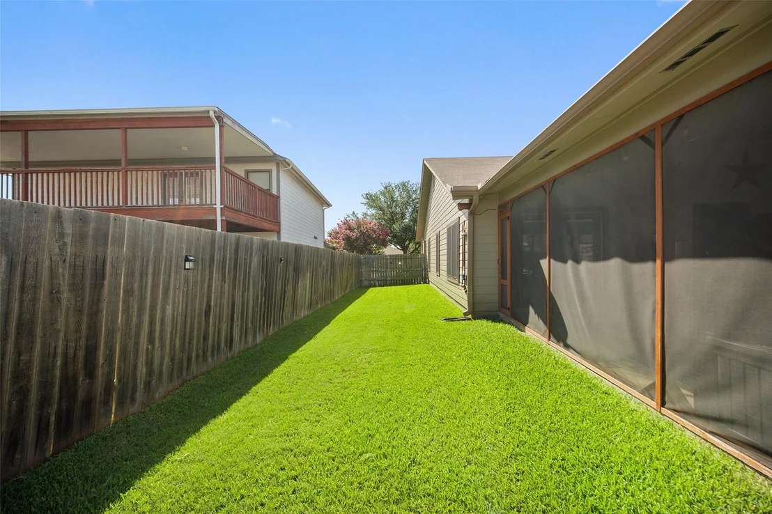 Photo of 5504 Alomar CV