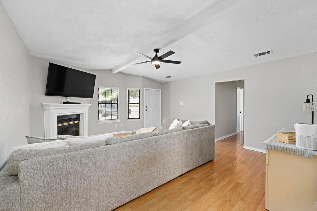 Photo of 2621 Phyllis DR