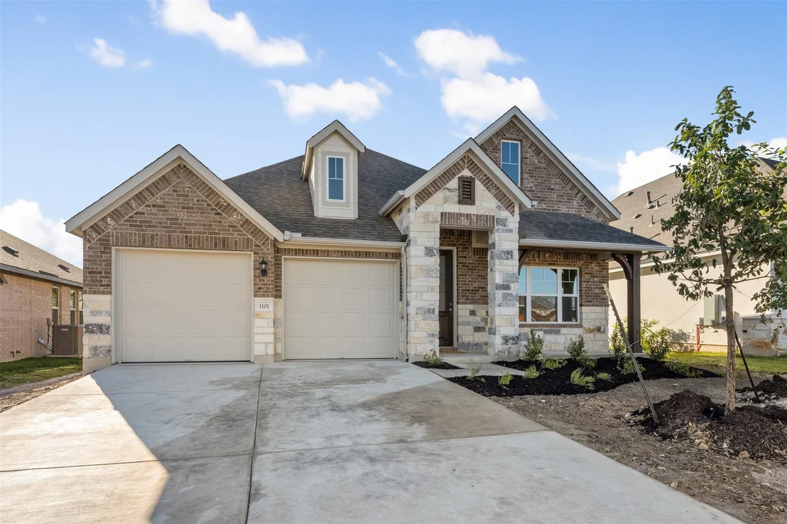 Photo of 536 Redding WAY