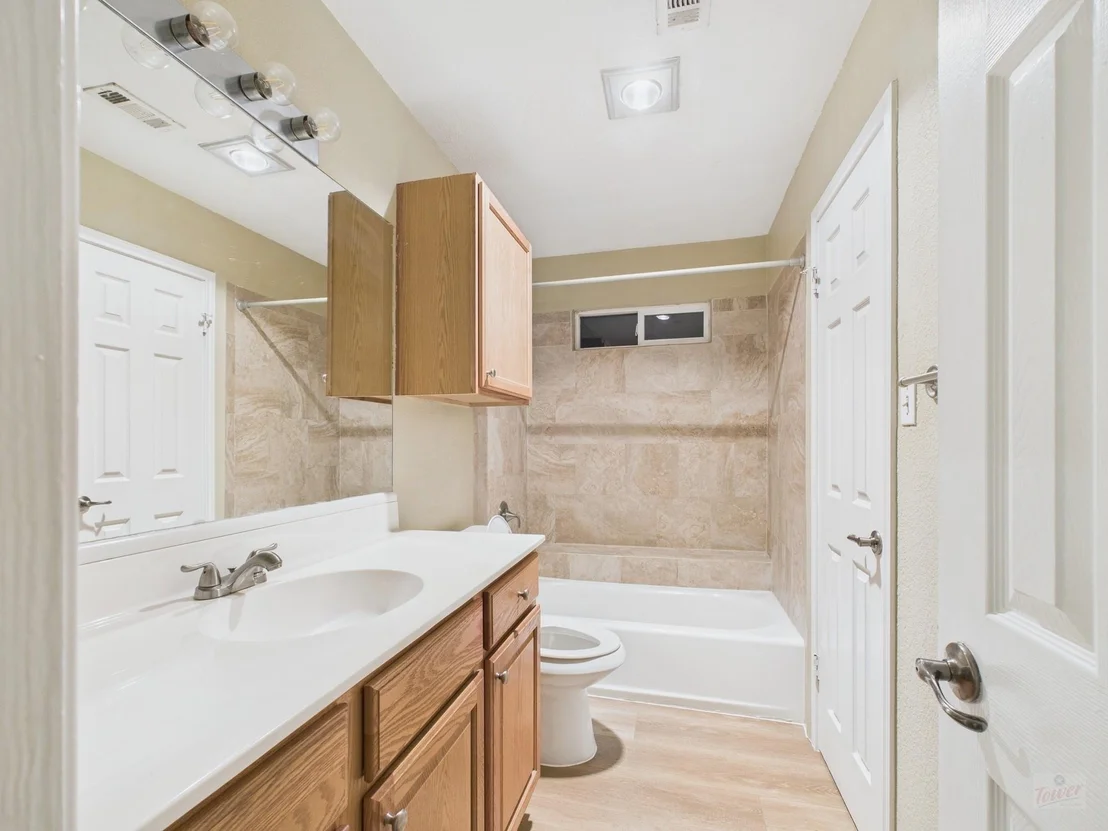 Photo of 14405 Tiffer LN