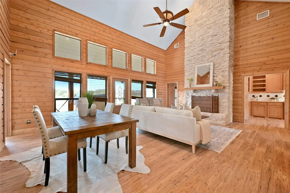 Photo of 111 Ridge Harbor DR
