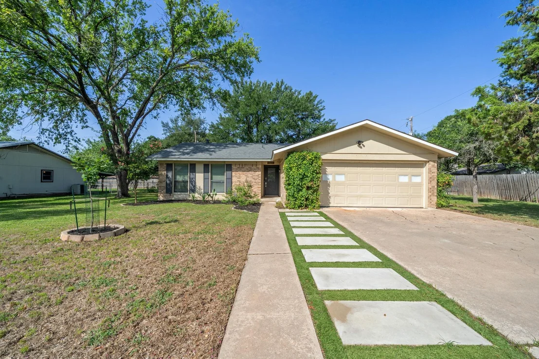 Photo of 2702 Parker DR