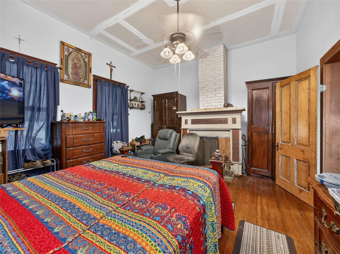 Photo of 7866 County Road 404