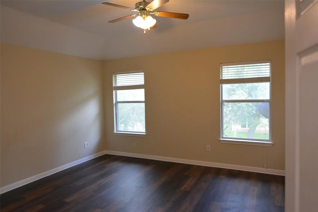 Photo of 2400 Nan LN