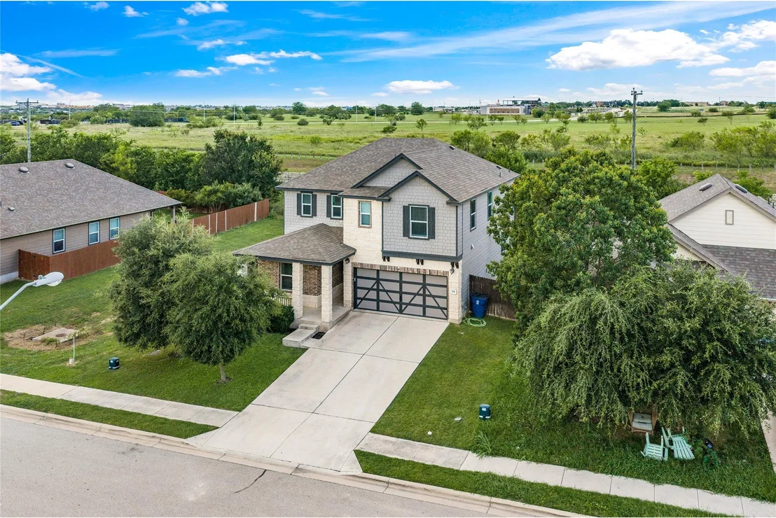 Photo of 214 Saranac DR
