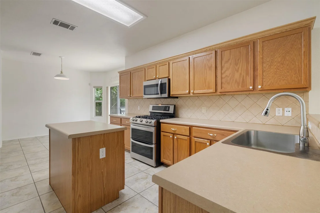 Photo of 407 N Lori CIR