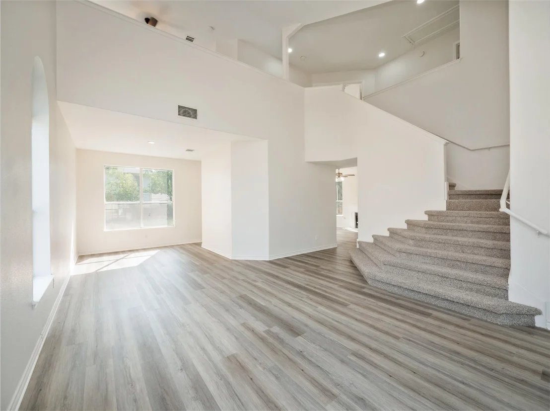 Photo of 1706 Timberwood DR