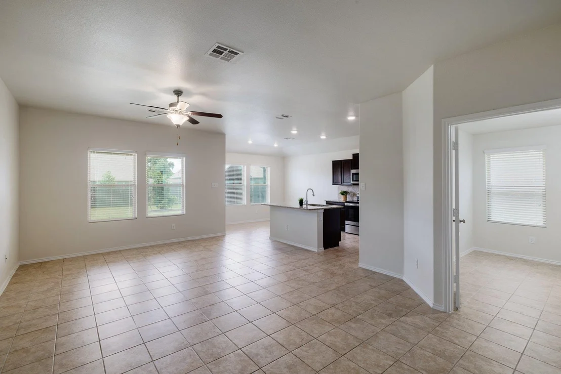 Photo of 824 Tabernash DR