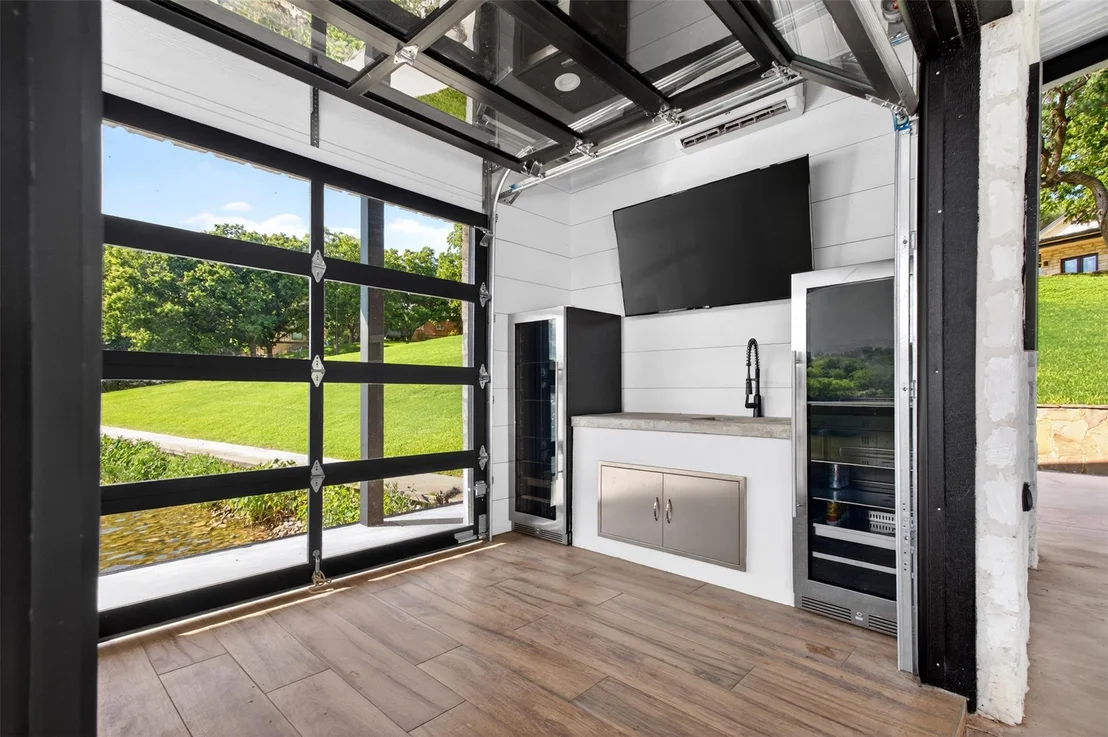 Photo of 237 Waters Edge