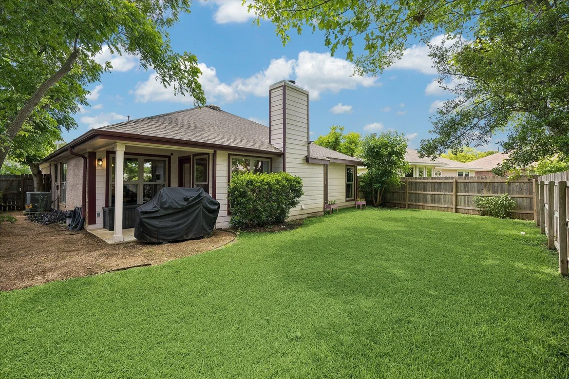 Photo of 111 Finch LN
