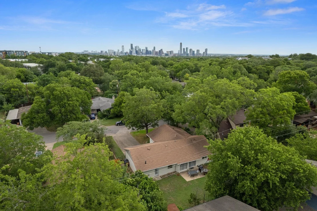 Photo of 1913 Edgeware DR