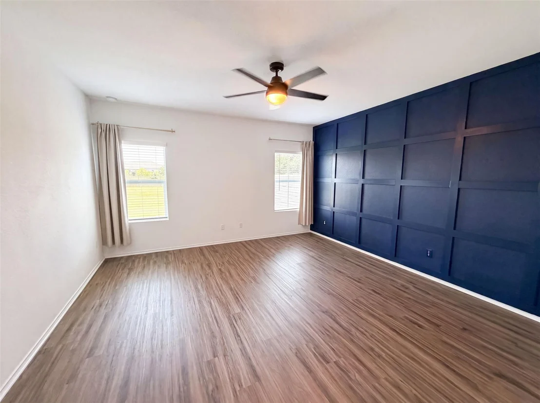 Photo of 424 Wolf Springs RD